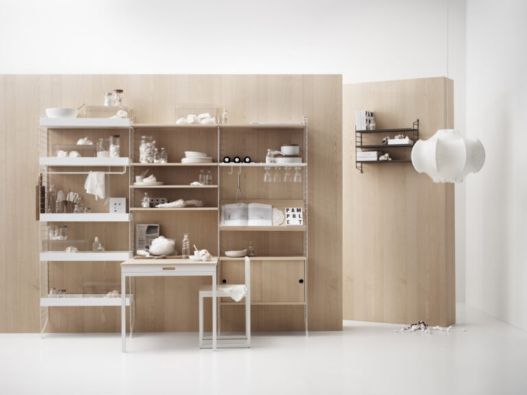 inspiration-string-system-kitchen-white-ash_landscape_medium